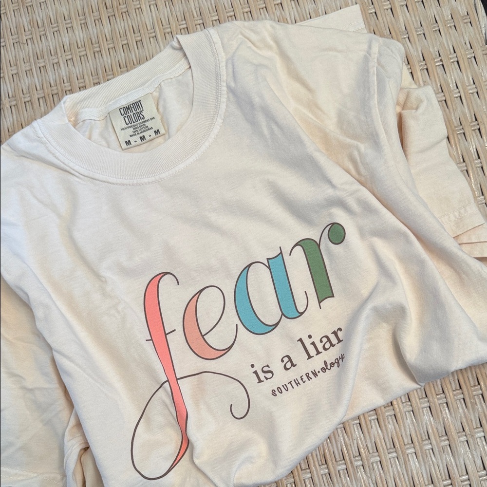 SOUTHERNOLOGY Cream Graphic Tee